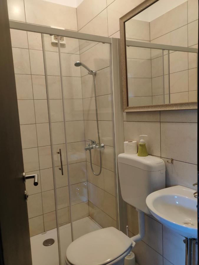 Rooms And Apartment Na Poljani Škofja Loka エクステリア 写真